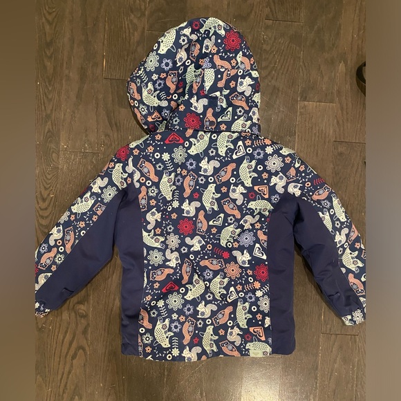 Girls snow set size 4/5. Adjustable snaps for growth and length. - Picture 2 of 5